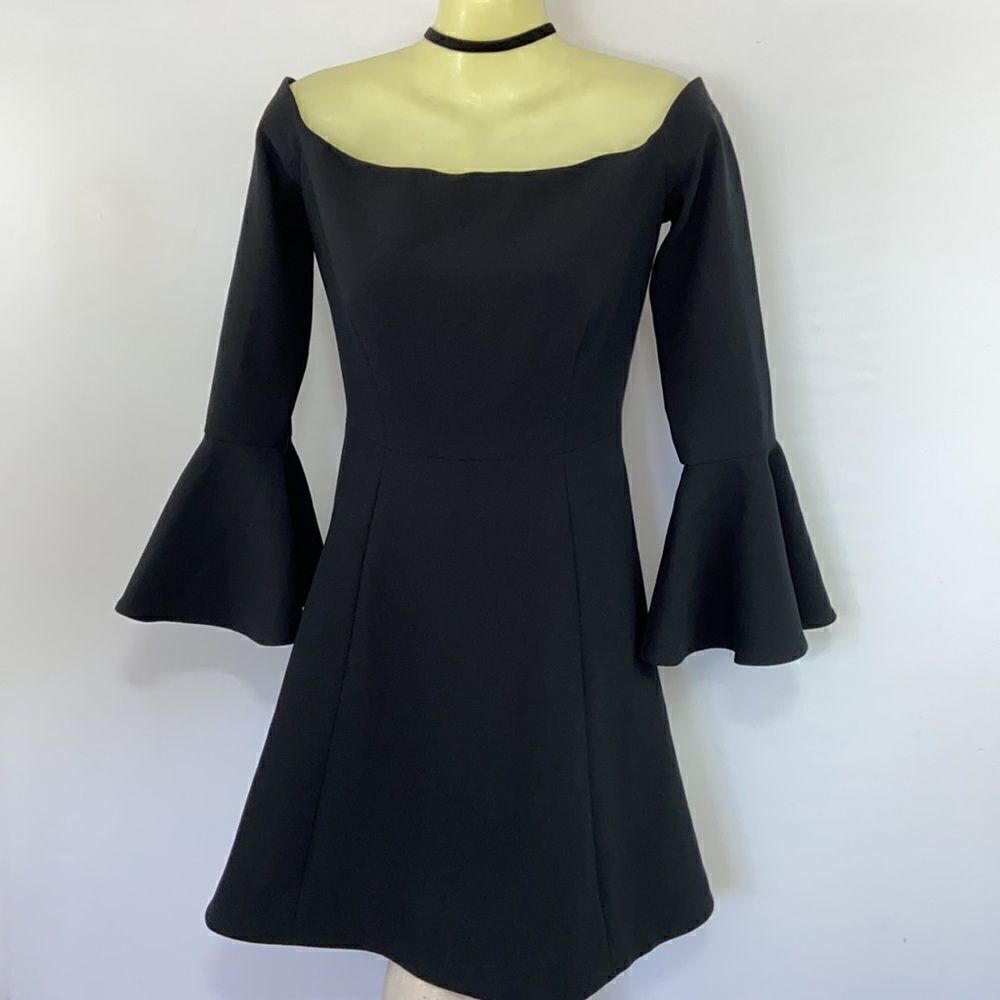 Cinq A Sept Dress Black Mini Off Shoulder Bell Sleeves Excellent U.S. Sm… - Picture 5 of 8